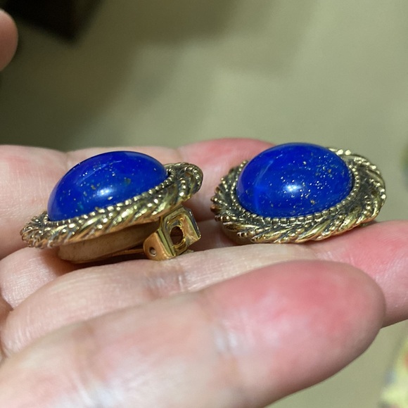 🖤Vtg💕80s blue and gold clip earrings - Picture 4 of 11